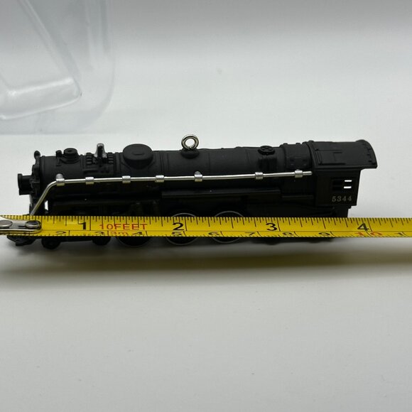 Hallmark Keepsake 700E Hudson Steam Locomotive 1996 Lionel Train in box Ornament - Picture 4 of 7